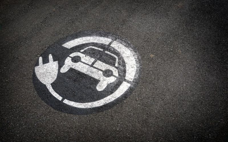 Electric charging vehicle sign