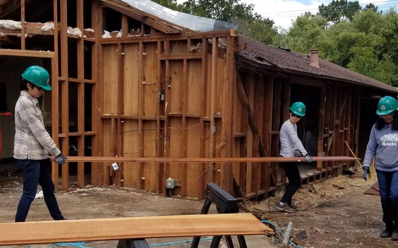 deconstruction trainings offered free from the ReUse Institute